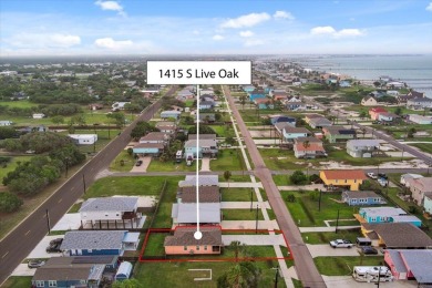 Welcome to this furnished 2-bedroom / 2-bathroom coastal bay on Rockport Country Club in Texas - for sale on GolfHomes.com, golf home, golf lot