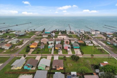 Welcome to this furnished 2-bedroom / 2-bathroom coastal bay on Rockport Country Club in Texas - for sale on GolfHomes.com, golf home, golf lot