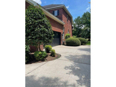 Welcome to this charming home in the highly sought-after golf on Baywood Golf Club in North Carolina - for sale on GolfHomes.com, golf home, golf lot