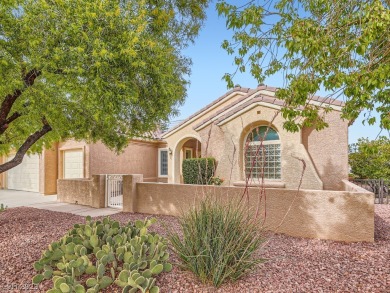 POPULAR ARLINGTON MODEL FEATURES; 3 BED, 2 1/2 BATH..OFFICE/DEN on Revere Golf Club in Nevada - for sale on GolfHomes.com, golf home, golf lot