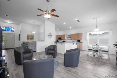 Beautifully maintained 3BR/2BA/2-car garage home in the on Brentwood Farms Golf Club in Florida - for sale on GolfHomes.com, golf home, golf lot