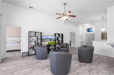 Beautifully maintained 3BR/2BA/2-car garage home in the on Brentwood Farms Golf Club in Florida - for sale on GolfHomes.com, golf home, golf lot