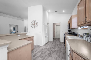 Beautifully maintained 3BR/2BA/2-car garage home in the on Brentwood Farms Golf Club in Florida - for sale on GolfHomes.com, golf home, golf lot