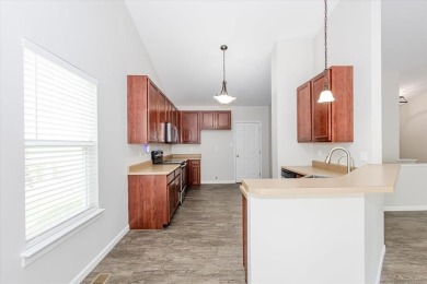 Move-in ready ranch in the Legends Golf Community! Beautiful on Country Club at the Legends in Missouri - for sale on GolfHomes.com, golf home, golf lot