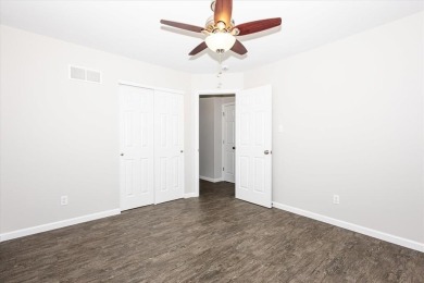Move-in ready ranch in the Legends Golf Community! Beautiful on Country Club at the Legends in Missouri - for sale on GolfHomes.com, golf home, golf lot