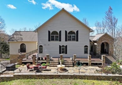 Luxurious Mountain Estate With Spectacular Views! Situated on a on Mountain Harbour Golf Club in North Carolina - for sale on GolfHomes.com, golf home, golf lot