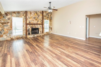 Welcome to this stylish 3-bedroom, 2-bath, 2-car garage POOL on Bent Tree Country Club in Florida - for sale on GolfHomes.com, golf home, golf lot