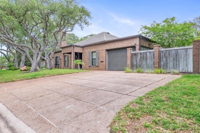 Gorgeous and Sophisticated design sets this Custom built home on Rockport Country Club in Texas - for sale on GolfHomes.com, golf home, golf lot