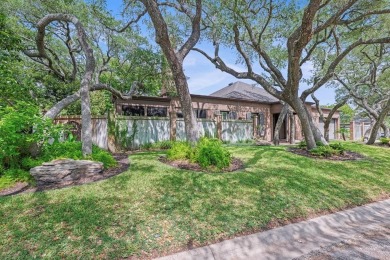 Gorgeous and Sophisticated design sets this Custom built home on Rockport Country Club in Texas - for sale on GolfHomes.com, golf home, golf lot