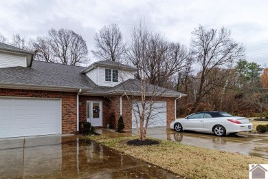 This 3 bedroom, 2 1/2 bath end-unit townhome has an efficient on Country Club of Paducah in Kentucky - for sale on GolfHomes.com, golf home, golf lot