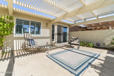 BEAUTIFUL 2 BED / 2 BATH GREENBRIER FLOORPLAN WITH A SPACIOUS on Leisure World Country Club in Arizona - for sale on GolfHomes.com, golf home, golf lot