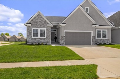 Welcome to this stunning 2 bedroom, 2 bathroom ranch style home on Lakewood Oaks Golf Club, Ltd. in Missouri - for sale on GolfHomes.com, golf home, golf lot
