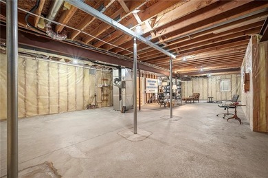 IMMACULATE and UPDATED, this Villa Ranch in the desired Elan at on Staley Farms Golf Club in Missouri - for sale on GolfHomes.com, golf home, golf lot