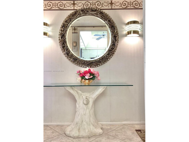 Wonderful and bright, 2 Bed/2 Bath condo located in the highly on  in Florida - for sale on GolfHomes.com, golf home, golf lot