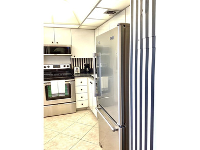 Wonderful and bright, 2 Bed/2 Bath condo located in the highly on  in Florida - for sale on GolfHomes.com, golf home, golf lot