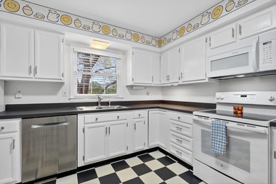 Offered for the first time since it was built in 1972, this on Tates Creek Golf Course in Kentucky - for sale on GolfHomes.com, golf home, golf lot