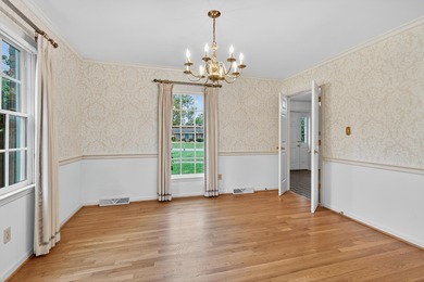 Offered for the first time since it was built in 1972, this on Tates Creek Golf Course in Kentucky - for sale on GolfHomes.com, golf home, golf lot