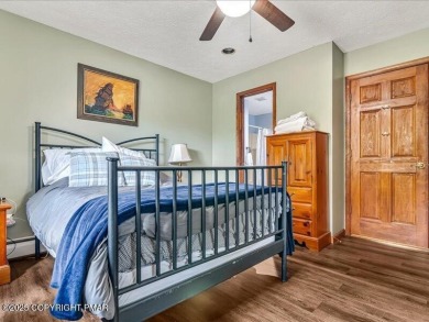 This stunning 3 bedroom 2 ful bath contemporary home W/ LOW on Pocono Farms Country Club in Pennsylvania - for sale on GolfHomes.com, golf home, golf lot
