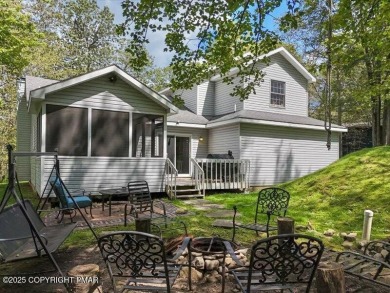 This stunning 3 bedroom 2 ful bath contemporary home W/ LOW on Pocono Farms Country Club in Pennsylvania - for sale on GolfHomes.com, golf home, golf lot