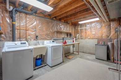 MILLION DOLLAR VIEWS for sale!!!  LAKEFRONT and GOLF FRONT!!! on Lakewood Oaks Golf Club, Ltd. in Missouri - for sale on GolfHomes.com, golf home, golf lot