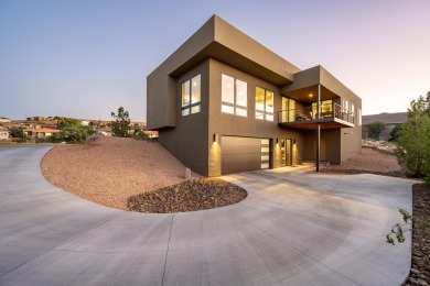 Contemporary, one of a kind home in Southgate Hills with on Southgate Golf Course in Utah - for sale on GolfHomes.com, golf home, golf lot