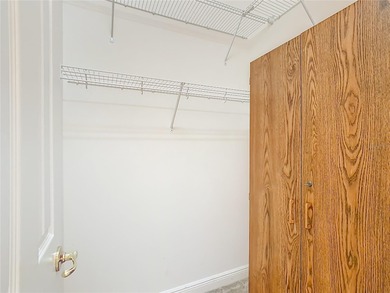 Welcome to this well maintained Sarasota model located in the on Stonegate Golf Club in Florida - for sale on GolfHomes.com, golf home, golf lot