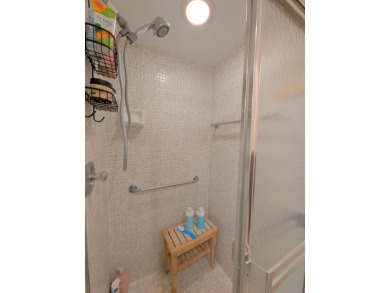 Bright, clean, tastefully updated first floor condo with two on Kings Point Golf -Flanders Way in Florida - for sale on GolfHomes.com, golf home, golf lot