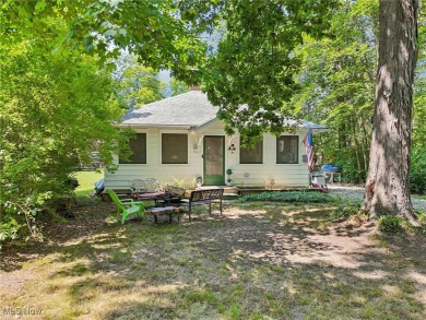 The address is 105 Hartzell Rd. It used to be Cottage #51 on Sebring Country Club in Ohio - for sale on GolfHomes.com, golf home, golf lot