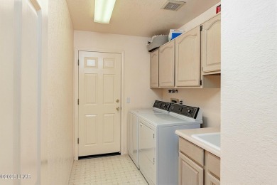 LOCATION LOCATION LOCATION...
Welcome to this quaint 3-bedroom on London Bridge Golf Course in Arizona - for sale on GolfHomes.com, golf home, golf lot