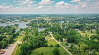 Come enjoy the serenity of Lake Waynoka as you watch the boats on Lakewood Golf Course in Ohio - for sale on GolfHomes.com, golf home, golf lot