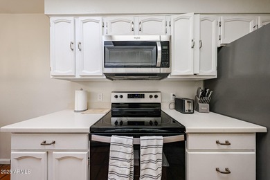 Stunning 3 bed, 2.5 bath townhouse with a 2-car garage in the on Scottsdale Silverado Golf Club in Arizona - for sale on GolfHomes.com, golf home, golf lot