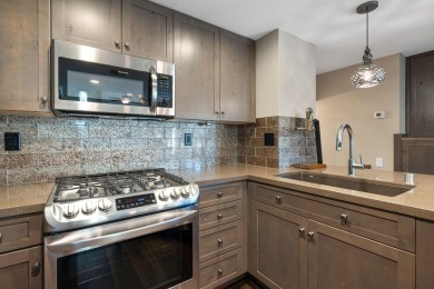 Welcome to this beautifully remodeled end-unit condo in the on Ironwood Country Club in California - for sale on GolfHomes.com, golf home, golf lot