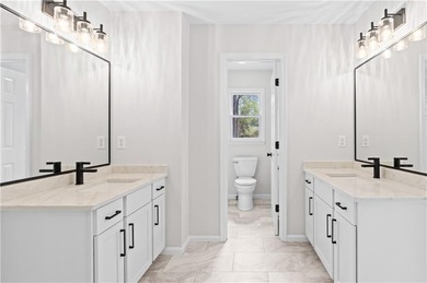 RARE FIND! This Eagle Watch home has 2 TRUE MASTER BEDROOMS with on Canongate At Eagle Watch Golf Club in Georgia - for sale on GolfHomes.com, golf home, golf lot