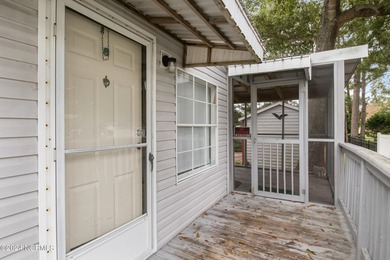 Charming 3 bedroom beach bungalow located in the town of Sunset on Pearl Golf Links in North Carolina - for sale on GolfHomes.com, golf home, golf lot