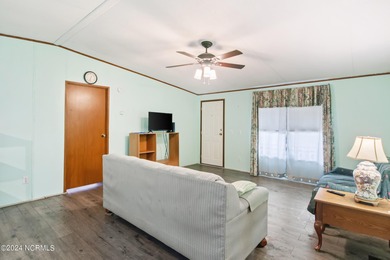 Charming 3 bedroom beach bungalow located in the town of Sunset on Pearl Golf Links in North Carolina - for sale on GolfHomes.com, golf home, golf lot