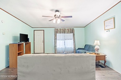 Charming 3 bedroom beach bungalow located in the town of Sunset on Pearl Golf Links in North Carolina - for sale on GolfHomes.com, golf home, golf lot