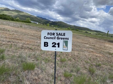 This building lot on Council Greens is waiting for you! Mountain on Council Mountain Golf Course in Idaho - for sale on GolfHomes.com, golf home, golf lot