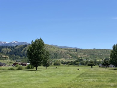 This building lot on Council Greens is waiting for you! Mountain on Council Mountain Golf Course in Idaho - for sale on GolfHomes.com, golf home, golf lot