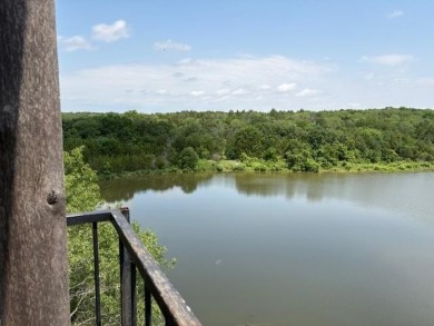 Opportunity is knocking!  This corner townhome is 3 stories with on Tanglewood Resort in Texas - for sale on GolfHomes.com, golf home, golf lot