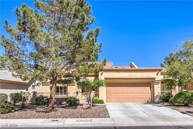Beautifully updated townhome in Sun City Summerlin! This on Eagle Crest Golf Club in Nevada - for sale on GolfHomes.com, golf home, golf lot