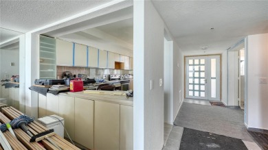 One or more photo(s) has been virtually staged. This direct on Links on Longboat Golf Club in Florida - for sale on GolfHomes.com, golf home, golf lot
