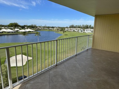 This beautiful Penthouse unit overlooking the green on the 2nd on Atlantis Golf Club in Florida - for sale on GolfHomes.com, golf home, golf lot