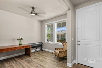 4 bedrooms+an office all on a single level with covered patio on Hunters Point Golf Club in Idaho - for sale on GolfHomes.com, golf home, golf lot