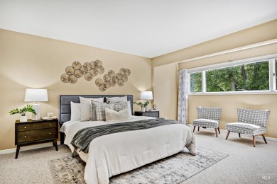 Incredible end-unit townhouse in NE Boise just off historic Warm on Warm Springs Golf Club in Idaho - for sale on GolfHomes.com, golf home, golf lot