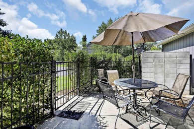 Incredible end-unit townhouse in NE Boise just off historic Warm on Warm Springs Golf Club in Idaho - for sale on GolfHomes.com, golf home, golf lot