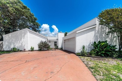 If you're looking for a waterfront investment or renovation on Rockport Country Club in Texas - for sale on GolfHomes.com, golf home, golf lot