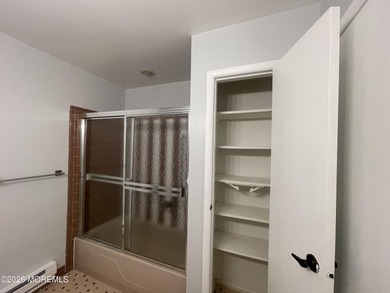 Nothing to do but unpack in this fully renovated 2 bedroom, 2 on Leisure Village East in New Jersey - for sale on GolfHomes.com, golf home, golf lot