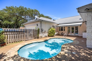 Welcome to easy living in Rockport Country Club. 101 Bay Hills on Rockport Country Club in Texas - for sale on GolfHomes.com, golf home, golf lot