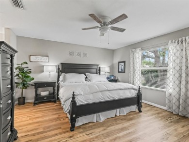 Welcome to this charming 2-bedroom, 2-bathroom ranch-style home on Oakleigh Executive Golf Course in Florida - for sale on GolfHomes.com, golf home, golf lot