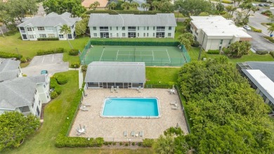 Welcome to your dream condominium in the heart of Pinehurst on Palm Aire Country Club of Sarasota in Florida - for sale on GolfHomes.com, golf home, golf lot